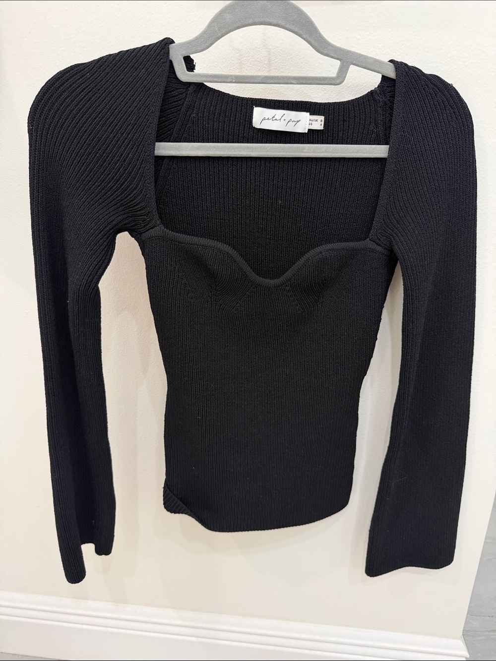 Petal & Pup Black Ribbed Long-Sleeve Sweetheart Neck Top
